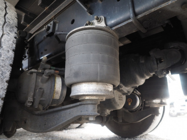 いすゞ ギガ 平ボディ 大型 QKG-CYJ77B 年式 H28 [写真47]