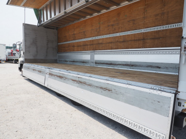 いすゞ ギガ ウイング車 大型 QKG-CYJ77A 年式 H26 [写真21]