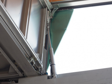 いすゞ ギガ ウイング車 大型 QKG-CYJ77A 年式 H26 [写真12]