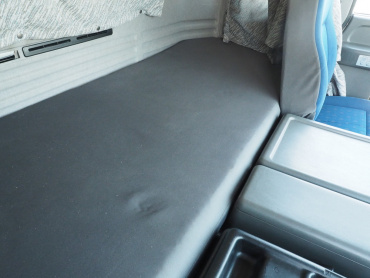 いすゞ ギガ ウイング車 大型 QKG-CYJ77A 年式 H25 [写真43]