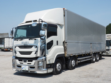 いすゞ ギガ ウイング車 大型 QPG-CYJ77B 年式 H28 [写真01]