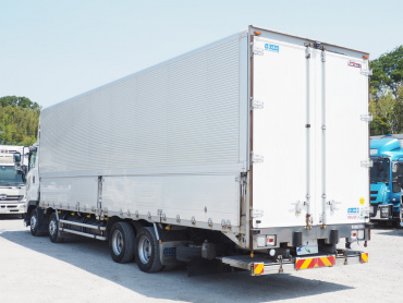 いすゞ ギガ ウイング車 大型 QPG-CYJ77B 年式 H28 [写真07]