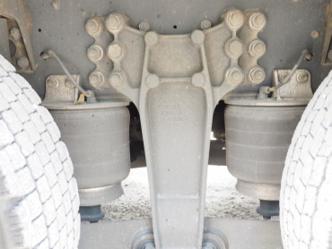 いすゞ ギガ ウイング車 大型 QPG-CYJ77B 年式 H28 [写真47]