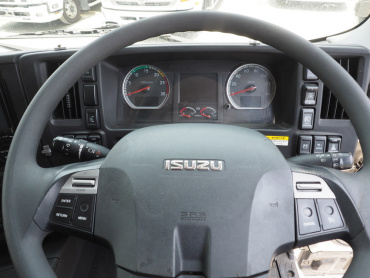 いすゞ ギガ ウイング車 大型 QPG-CYJ77B 年式 H28 [写真36]