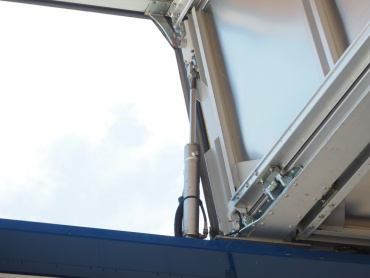 日野 グランドプロフィア ウイング車 大型 LKG-FW1EXBJ 年式 H23 [写真16]