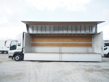 いすゞ ギガ ウイング車 大型 QKG-CYJ77A 年式 H26 [写真13]