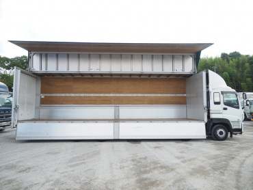 いすゞ ギガ ウイング車 大型 QKG-CYJ77A 年式 H26 [写真10]