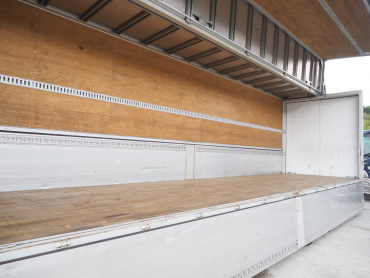 いすゞ ギガ ウイング車 大型 QKG-CYJ77A 年式 H26 [写真17]