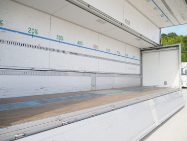 日野 グランドプロフィア ウイング車 大型 QPG-FW1EXEG 年式 H27 [写真20]