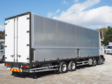 いすゞ ギガ ウイング車 大型 QKG-CYJ77B 年式 H28 [写真05]