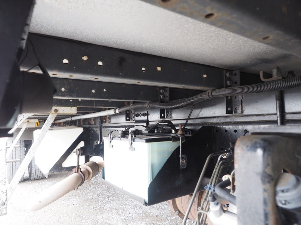 いすゞ フォワード ウイング車 中型 PKG-FRR90S2 年式 H22[写真58]