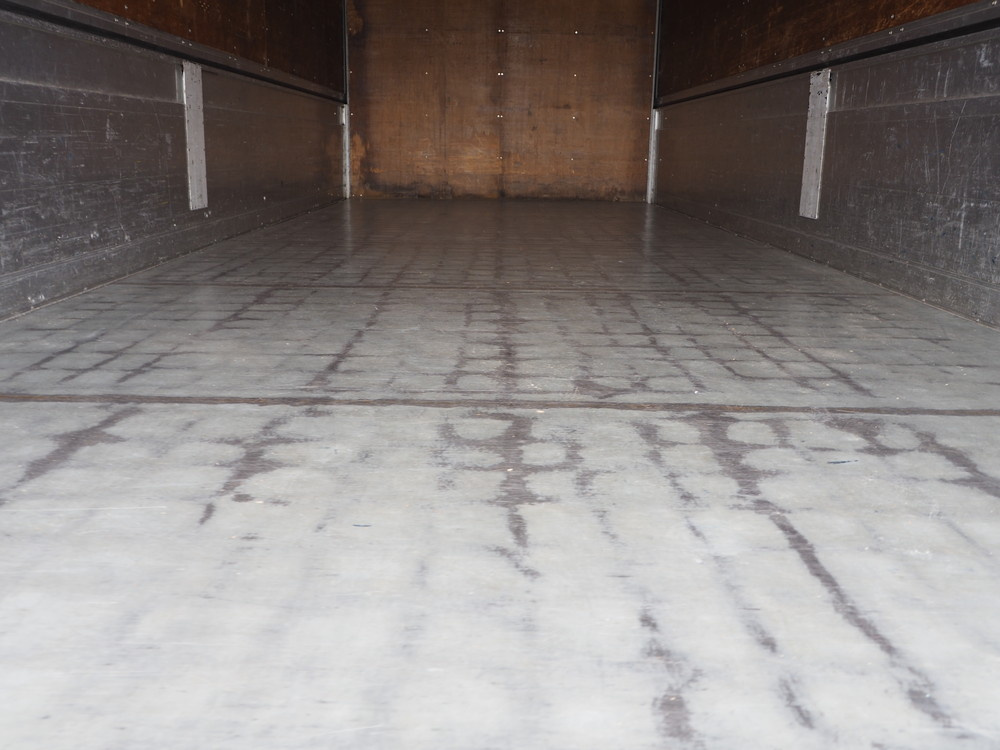 いすゞ フォワード ウイング車 中型 PKG-FRR90S2 年式 H22[写真34]