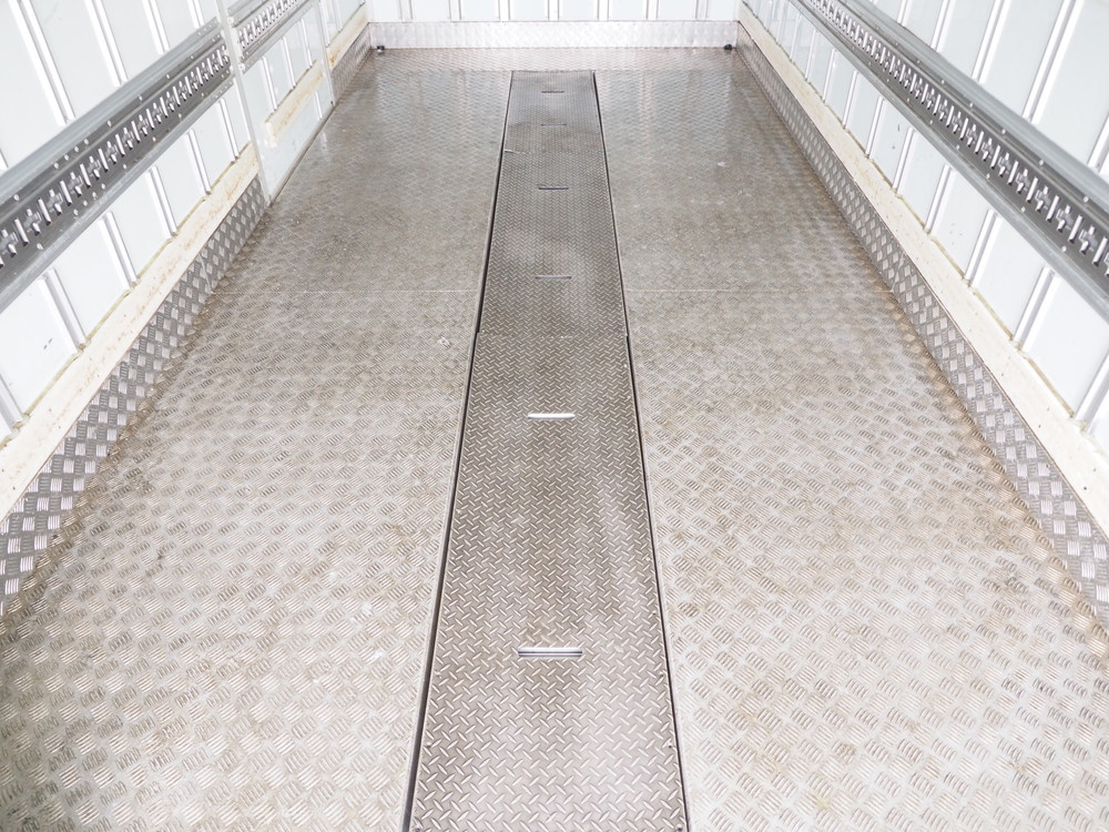 いすゞ フォワード 冷凍バン 中型 PDG-FRR34T2 年式 H22[写真20]