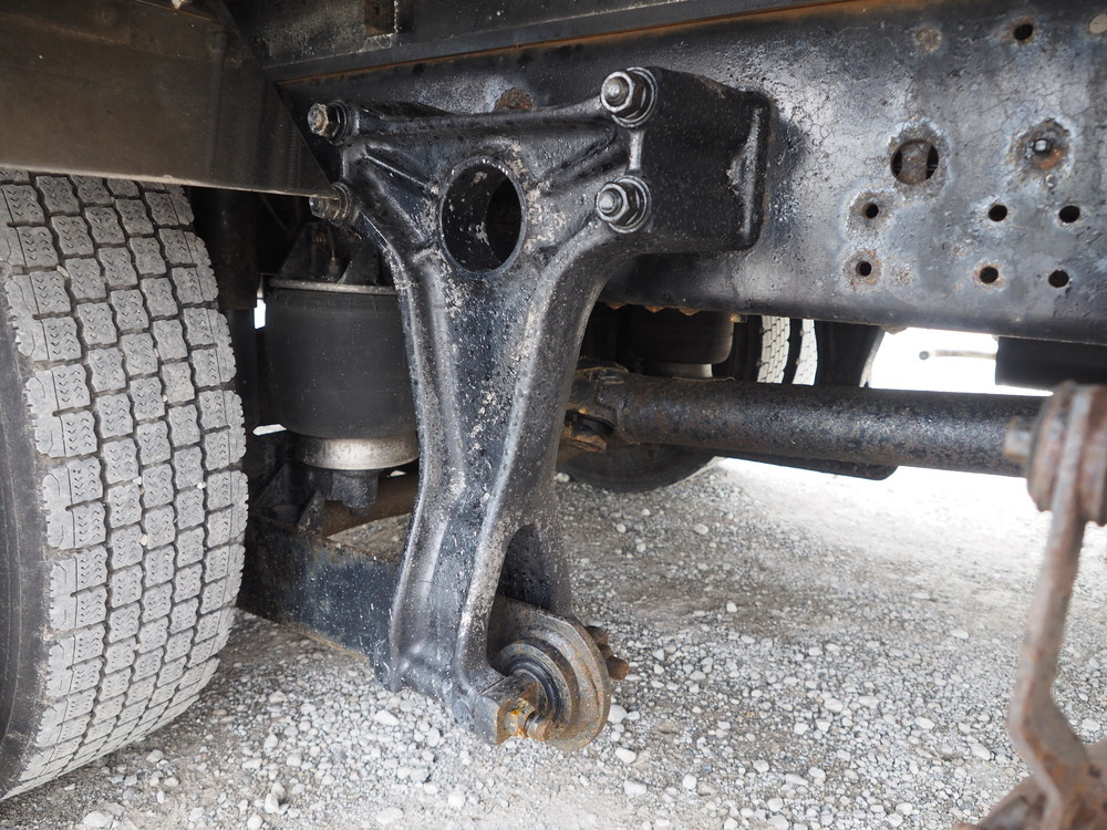 いすゞ フォワード 冷凍バン 中型 PDG-FRR34T2 年式 H22[写真40]