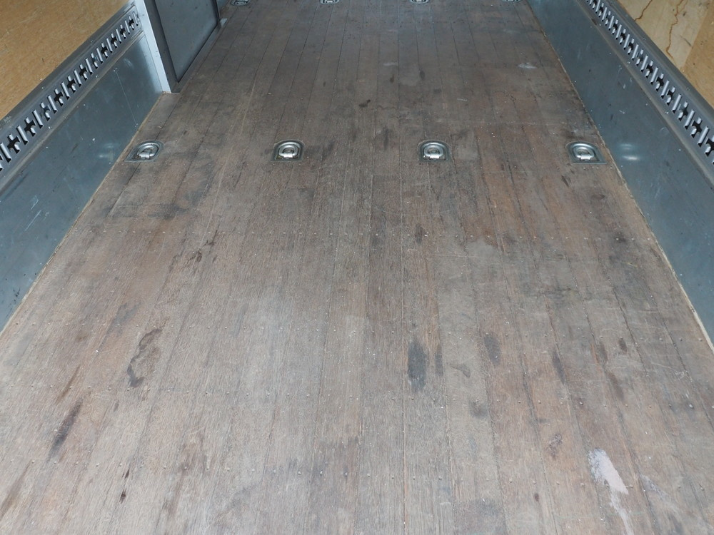 いすゞ エルフ バン車 小型 TPG-NPR85AN 年式 H28[写真19]