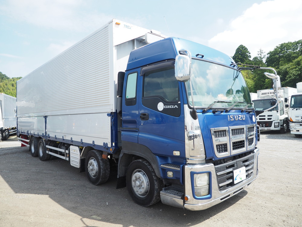 いすゞ ギガ ウイング車 大型 LKG-CYJ77A 年式 H23[写真05]