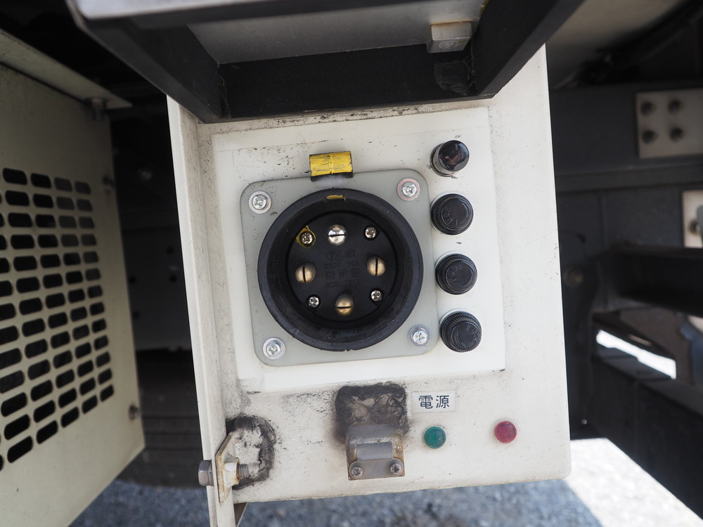 いすゞ エルフ 冷凍バン 小型 TKG-NPR85AN 年式 H25[写真16]