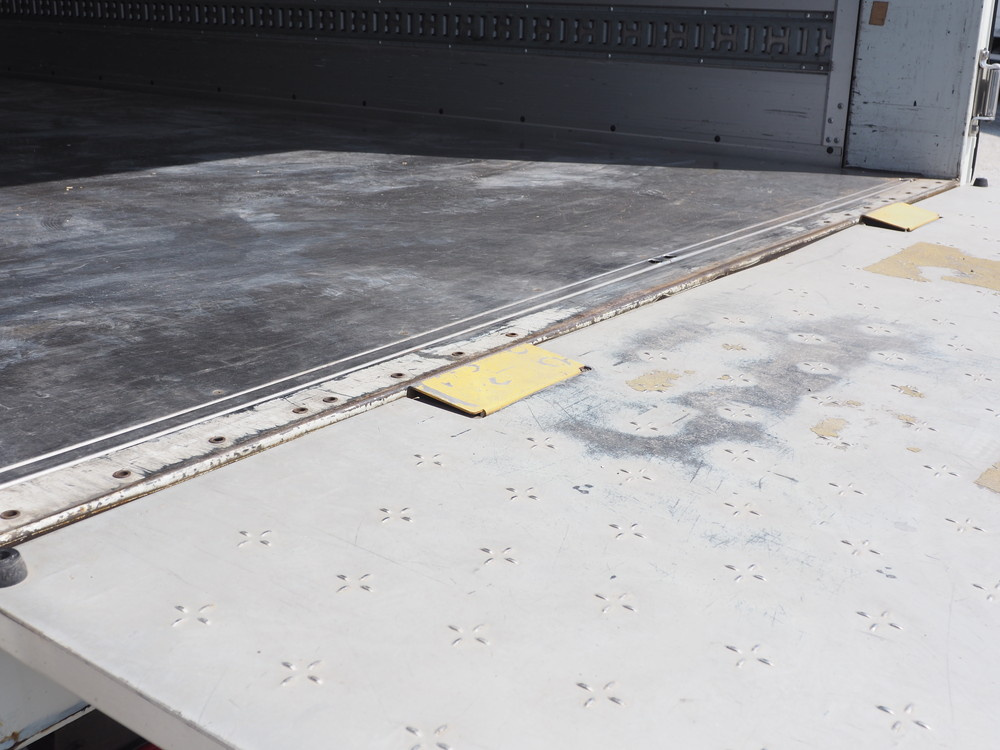 三菱ふそう スーパーグレート ウイング車 大型 LKG-FS55VZ 年式 H24[写真33]