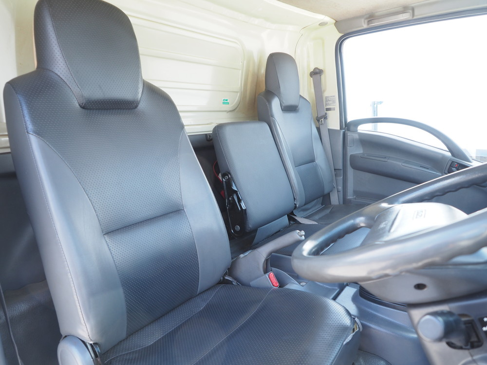 いすゞ エルフ 冷凍バン 小型 TKG-NPR85AN 年式 H26[写真27]