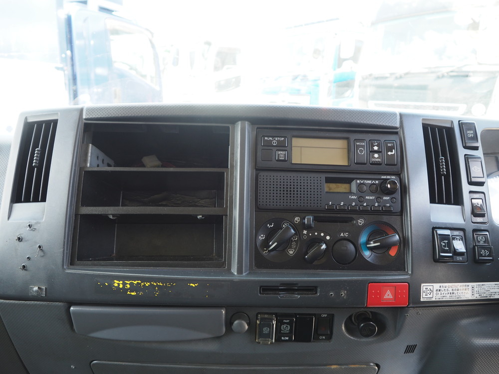 いすゞ エルフ 冷凍バン 小型 TKG-NPR85AN 年式 H26[写真31]