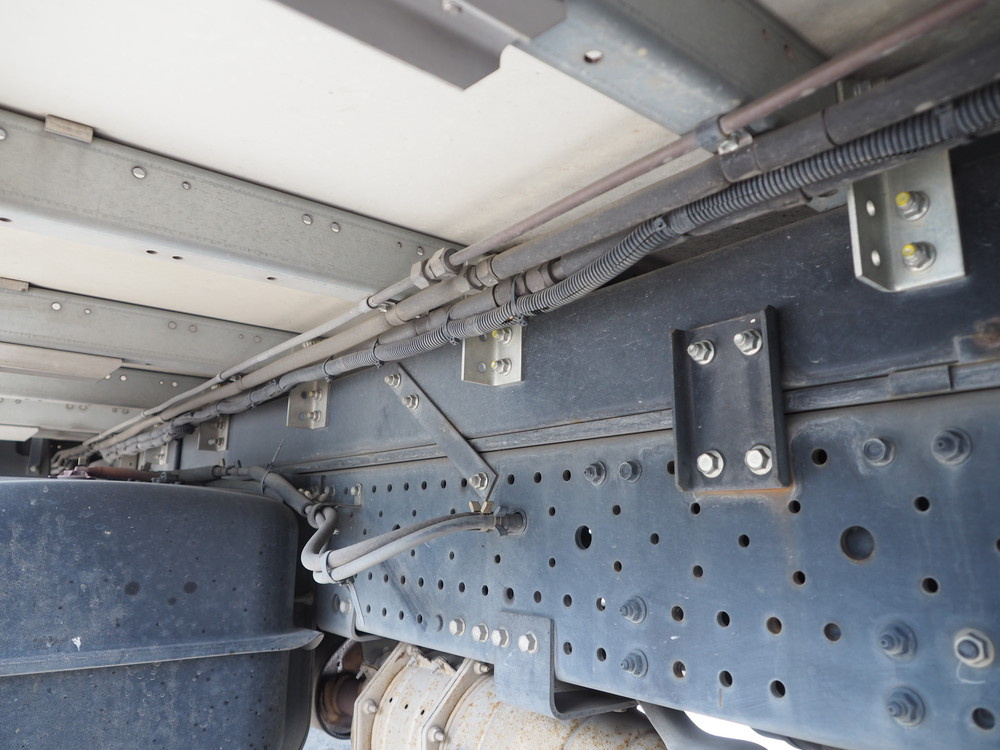 いすゞ エルフ 冷凍バン 小型 TKG-NPR85AN 年式 H26[写真40]