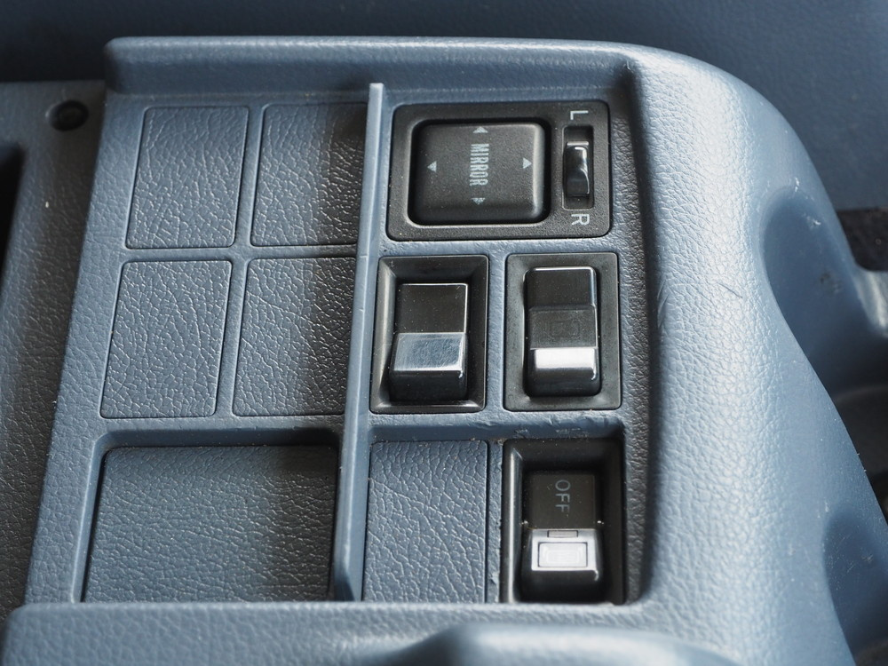 日野 グランドプロフィア ウイング車 大型 BKG-FW1EXYG 年式 H20[写真44]