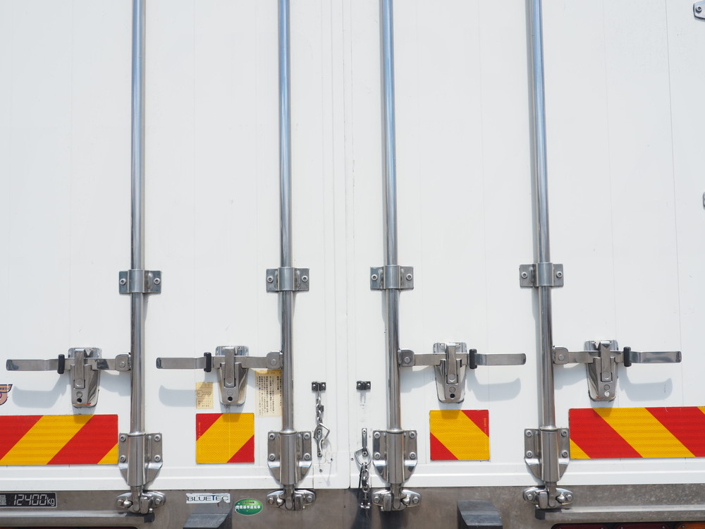 三菱ふそう スーパーグレート ウイング車 大型 LKG-FS54VZ 年式 H24[写真13]