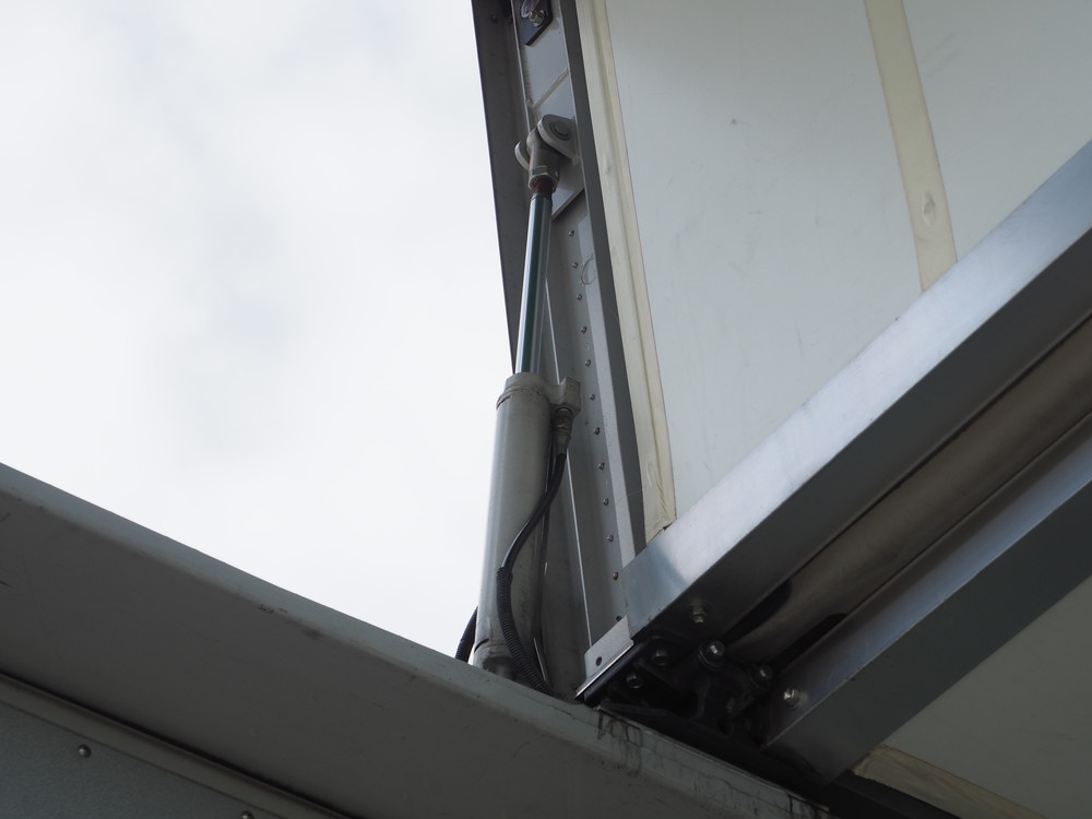 日野 グランドプロフィア ウイング車 大型 BKG-FW1EXYG 年式 H22[写真15]