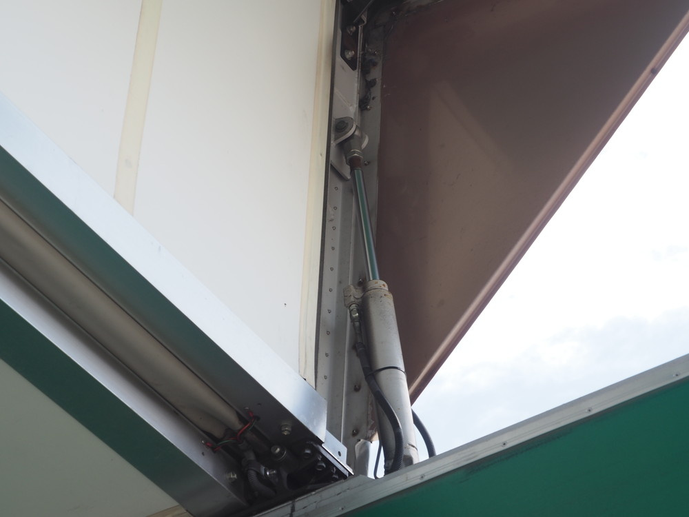 日野 グランドプロフィア ウイング車 大型 BKG-FW1EXYG 年式 H22[写真14]