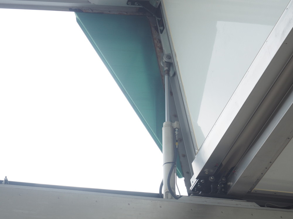 日野 グランドプロフィア ウイング車 大型 LKG-FW1EXBG 年式 H23[写真20]