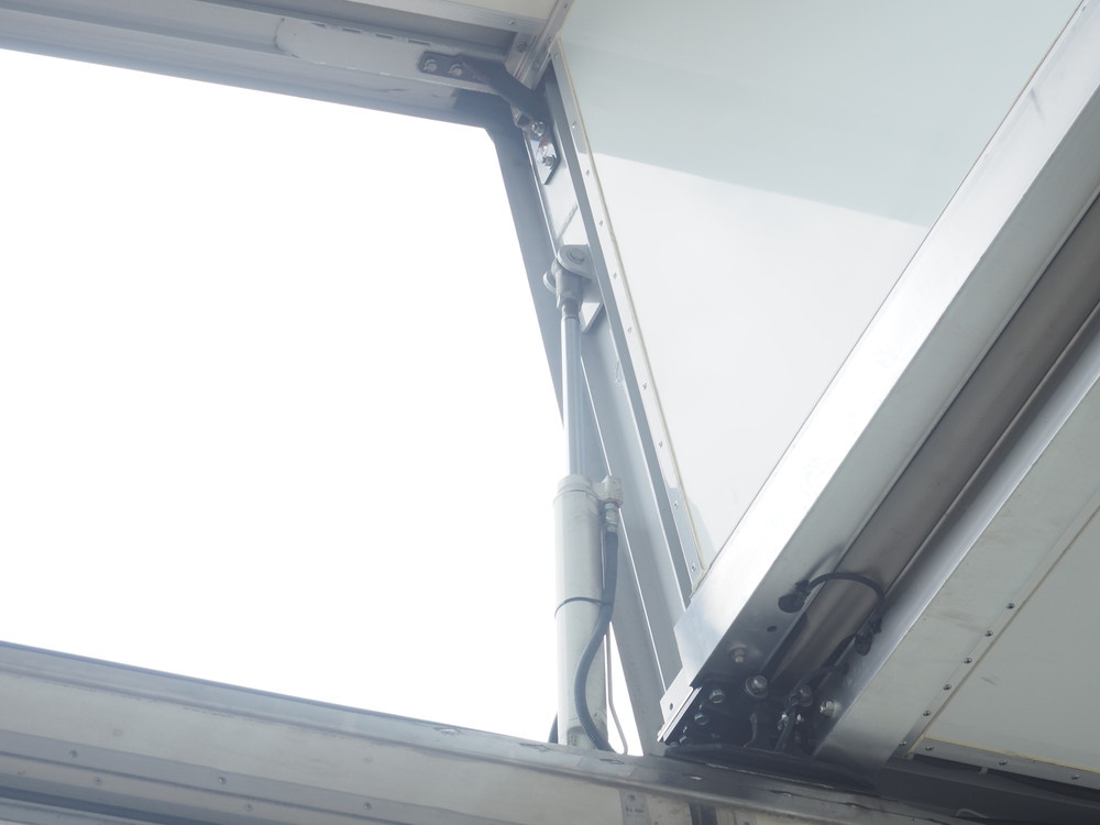 日野 グランドプロフィア ウイング車 大型 LKG-FW1EXBG 年式 H23[写真15]