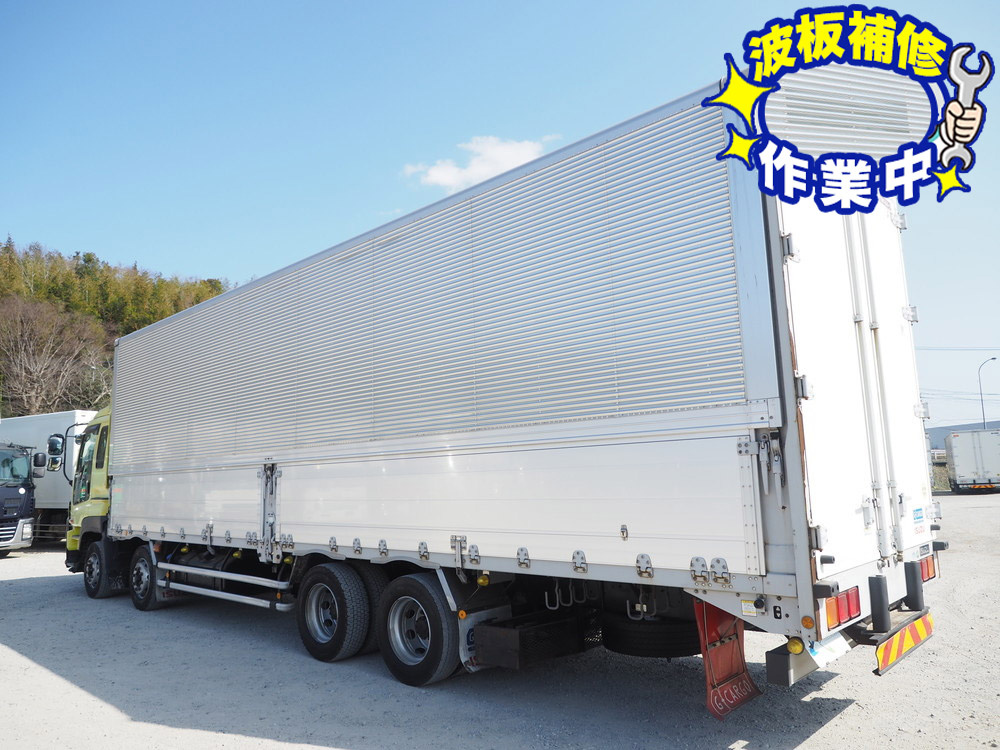 いすゞ ギガ ウイング車 大型 QKG-CYJ77A 年式 H27[写真08]