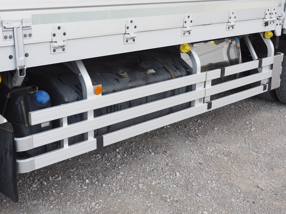 いすゞ ギガ ウイング車 大型 LKG-CYJ77A 年式 H24[写真14]