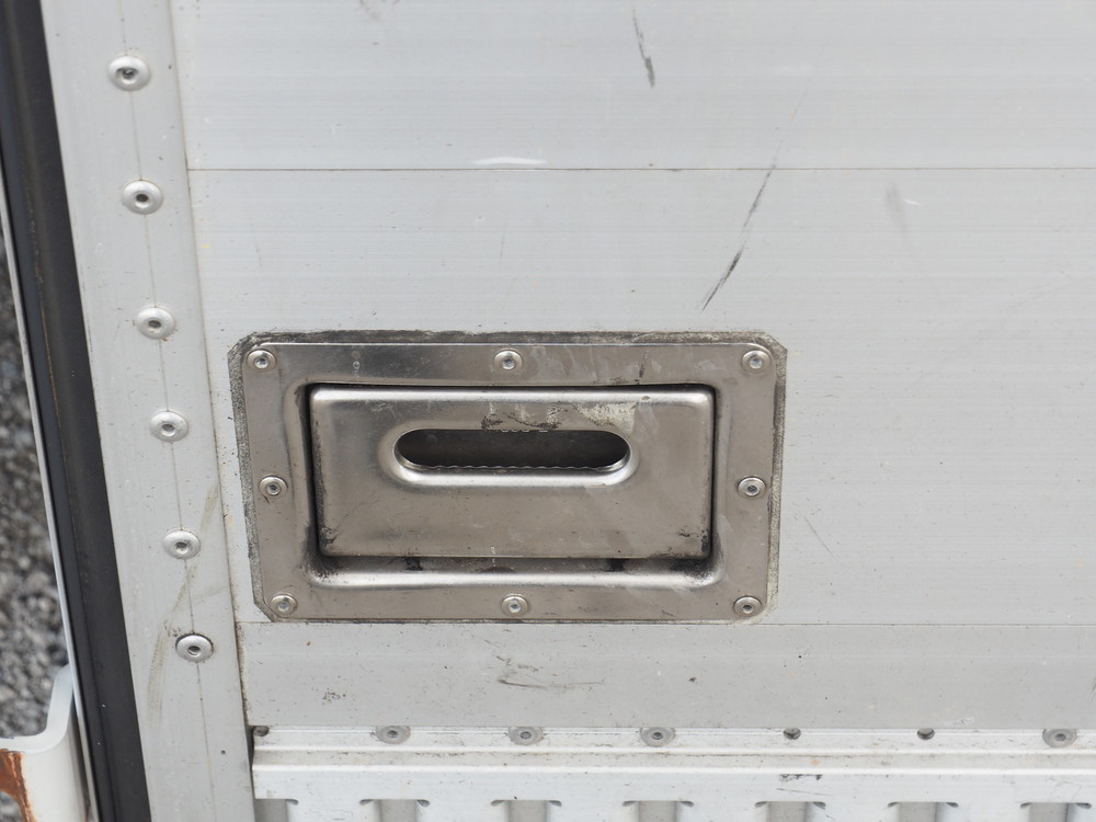 いすゞ ギガ ウイング車 大型 LKG-CYJ77A 年式 H24[写真23]