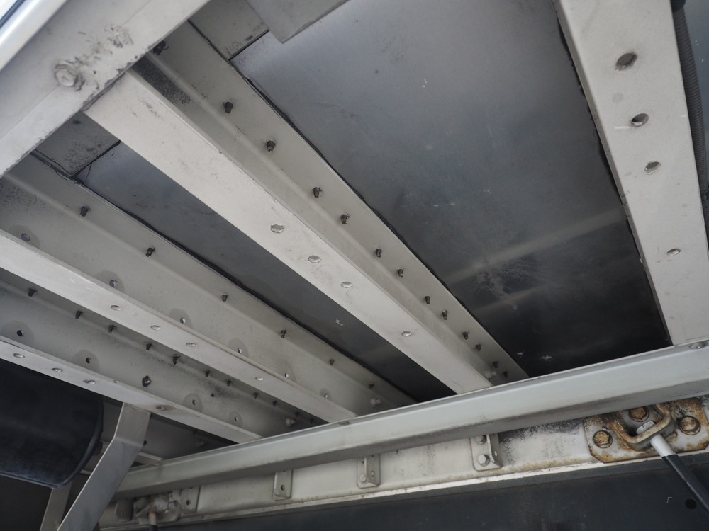 いすゞ ギガ ウイング車 大型 LKG-CYJ77A 年式 H24[写真49]