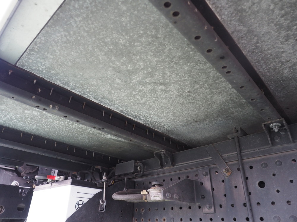 いすゞ エルフ バン車 小型 BKG-NPR85AN 年式 H19[写真37]