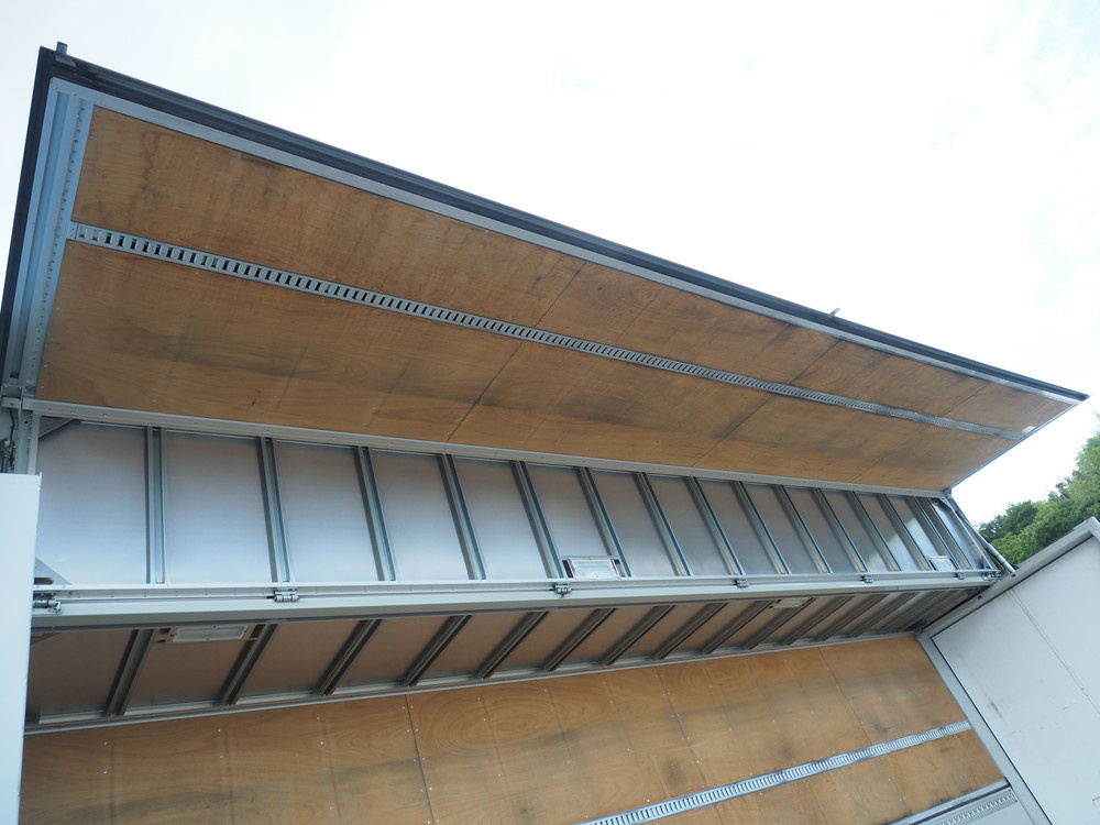 三菱ふそう スーパーグレート ウイング車 大型 QPG-FS64VZ 年式 H27[写真23]