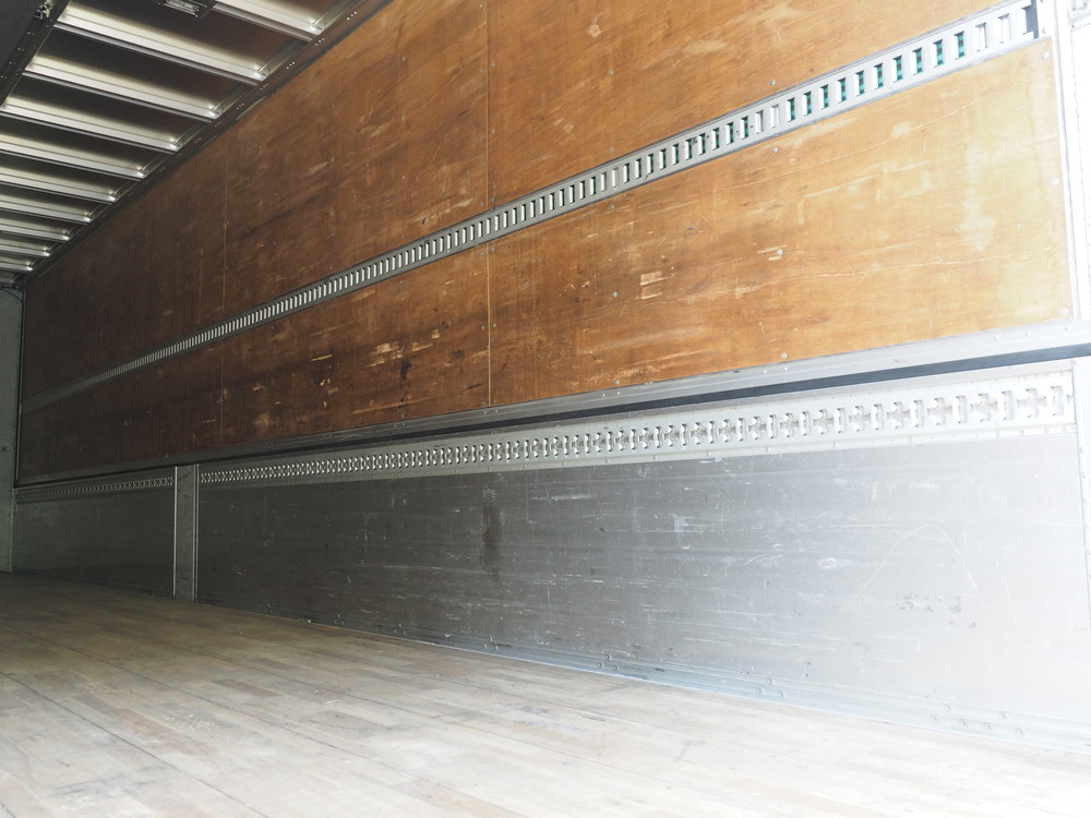 いすゞ ギガ ウイング車 大型 QKG-CYJ77A 年式 H26[写真27]