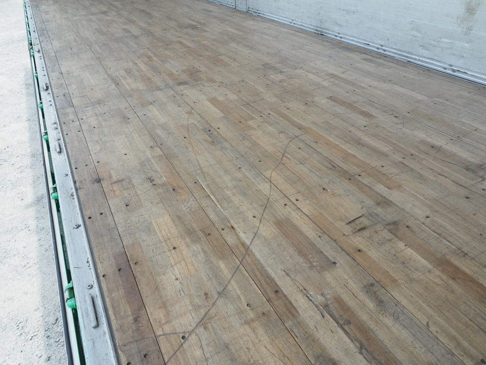 いすゞ ギガ ウイング車 大型 QKG-CYJ77A 年式 H26[写真22]