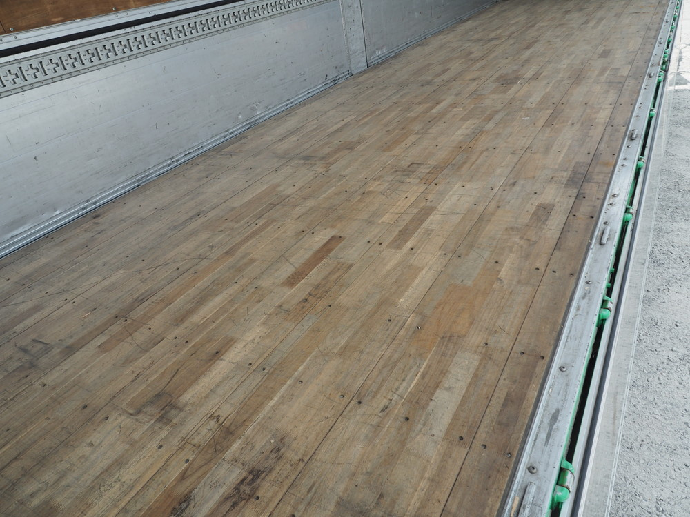 いすゞ ギガ ウイング車 大型 QKG-CYJ77A 年式 H26[写真23]