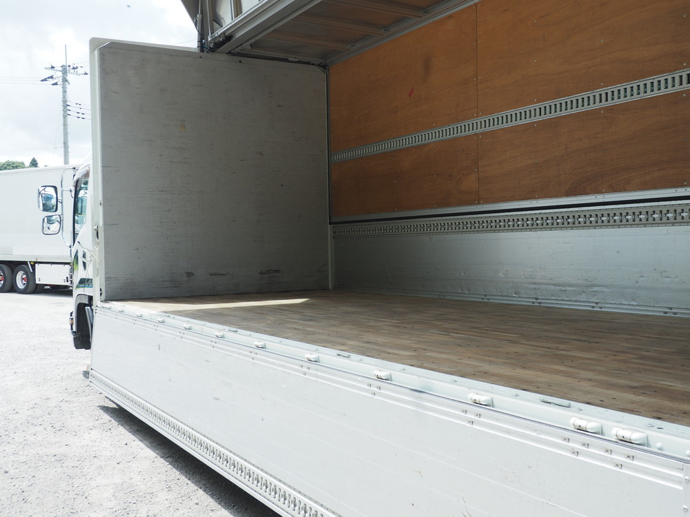 いすゞ フォワード ウイング車 中型 TKG-FRR90T2 年式 H26[写真18]