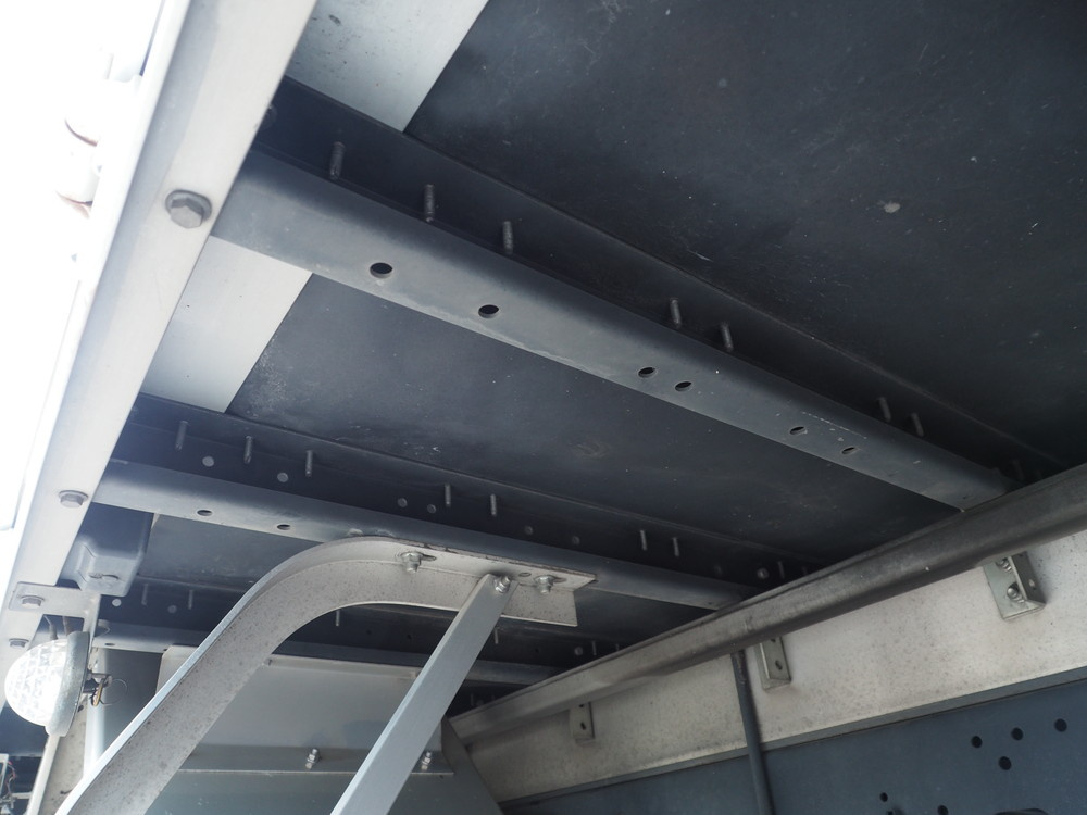 いすゞ フォワード ウイング車 中型 TKG-FRR90T2 年式 H26[写真46]