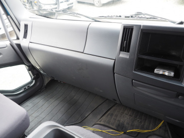 いすゞ フォワード ウイング車 中型 PKG-FRR90S2 年式 H22 [写真49]