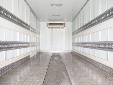 いすゞ フォワード 冷凍バン 中型 PDG-FRR34T2 年式 H22 [写真18]