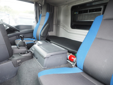 いすゞ ギガ ウイング車 大型 QPG-CYJ77B 年式 H28[写真41]