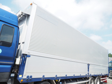 いすゞ ギガ ウイング車 大型 LKG-CYJ77A 年式 H23 [写真14]