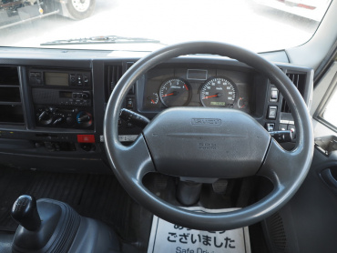 いすゞ エルフ 冷凍バン 小型 TKG-NPR85AN 年式 H26 [写真29]