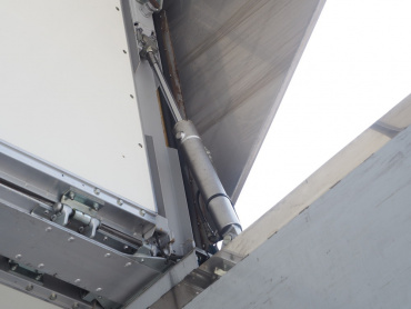 日野 グランドプロフィア ウイング車 大型 BKG-FW1EXYG 年式 H20 [写真16]