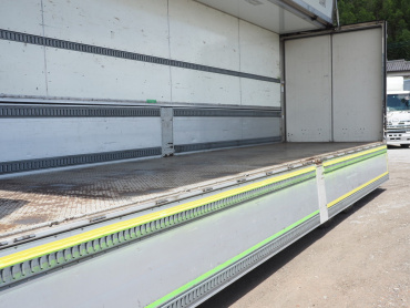 三菱ふそう スーパーグレート ウイング車 大型 LKG-FS54VZ 年式 H24 [写真28]