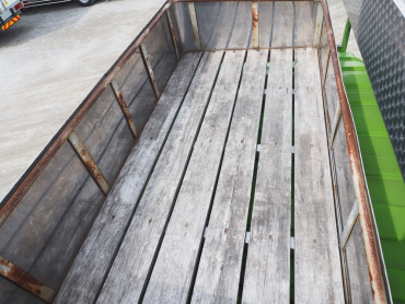 いすゞ ギガ 平ボディ 大型 LKG-CYJ77A 年式 H23 [写真27]